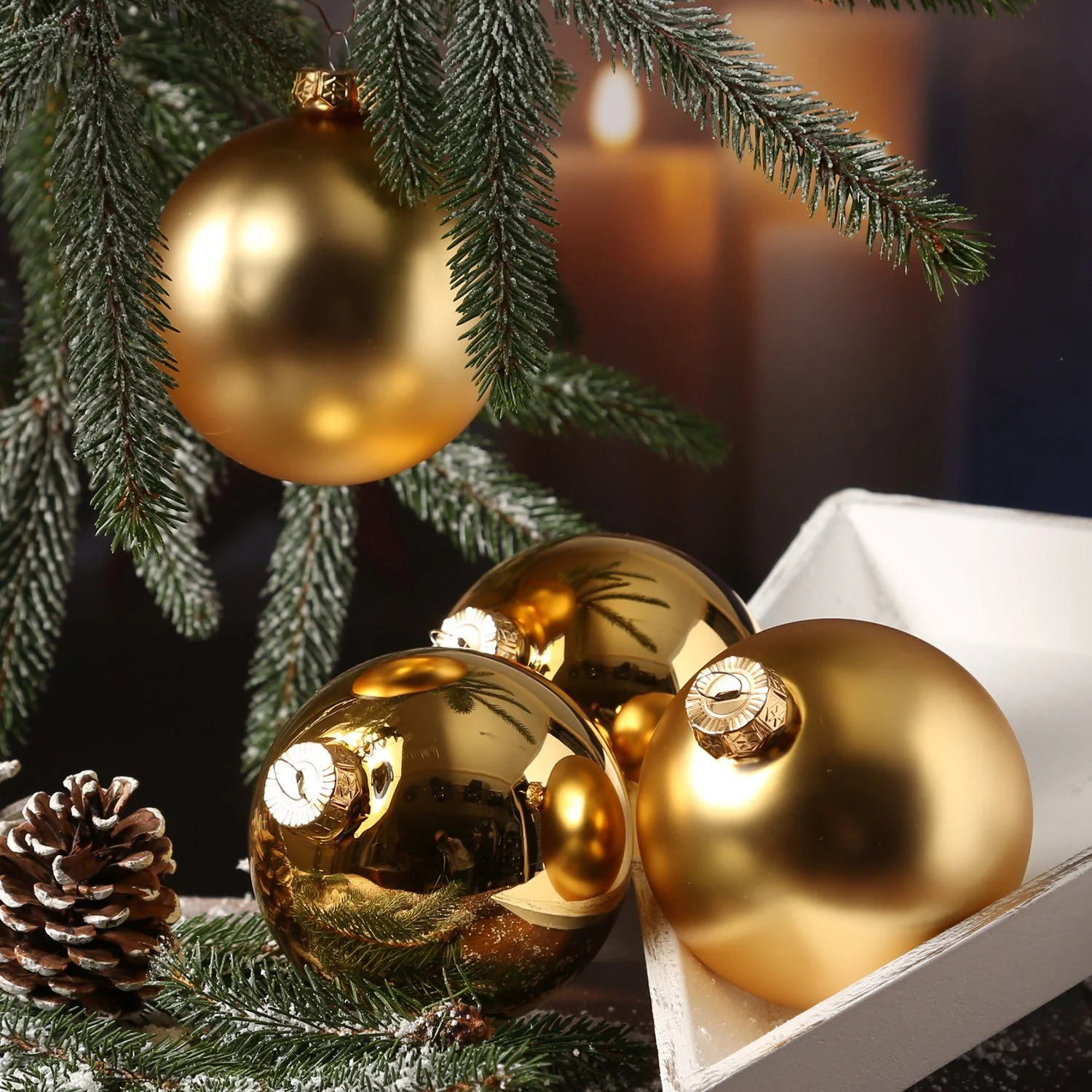 Weihnachtsbaumkugeln – 10 cm, Gold, 4er-Set, bruchfest